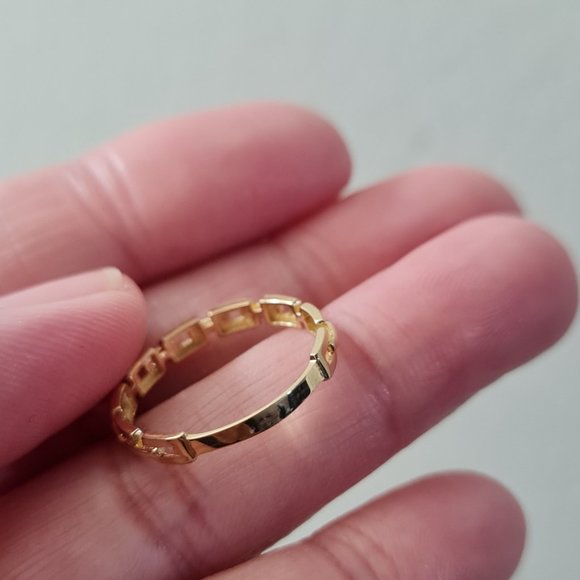 Gold ring - Picture 6 of 16